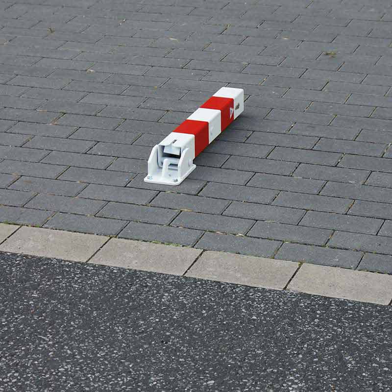 Absperrpfosten 70 x 70 mm, umlegbar, 500 mm Überflur, rot-weiß / verzinkt – Bild 5