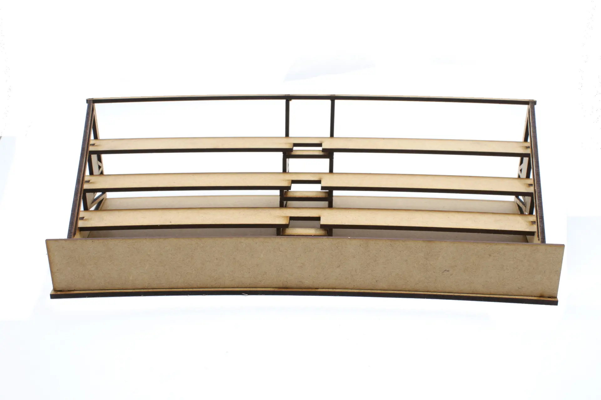 Kurventribüne für den Außenrand der Kurve 4 / 15 Grad mit drei Sitzreihen