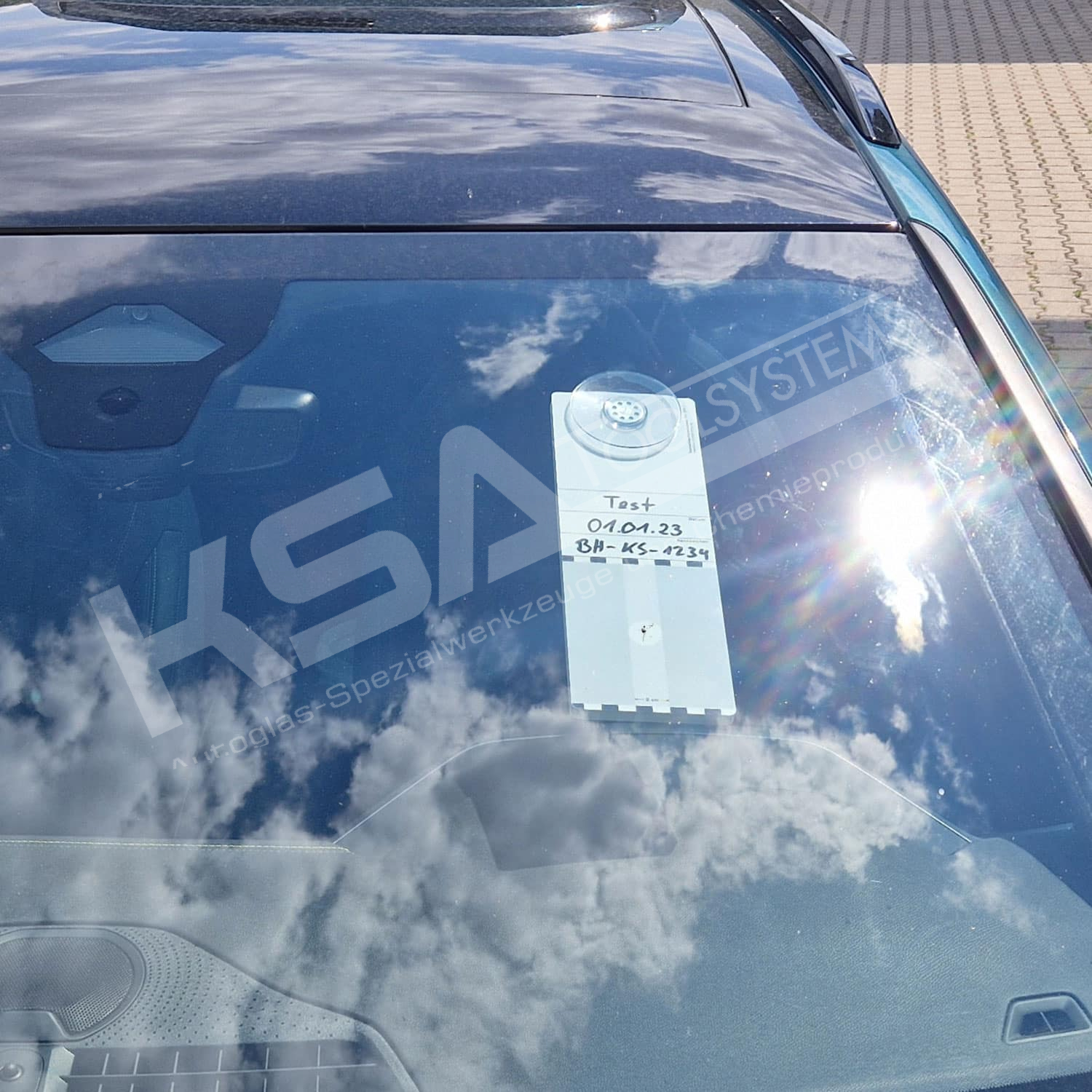 Dokumentationshilfe – Steinschlag-Fotoschablone mit Saugnapf und Stift – Bild 5