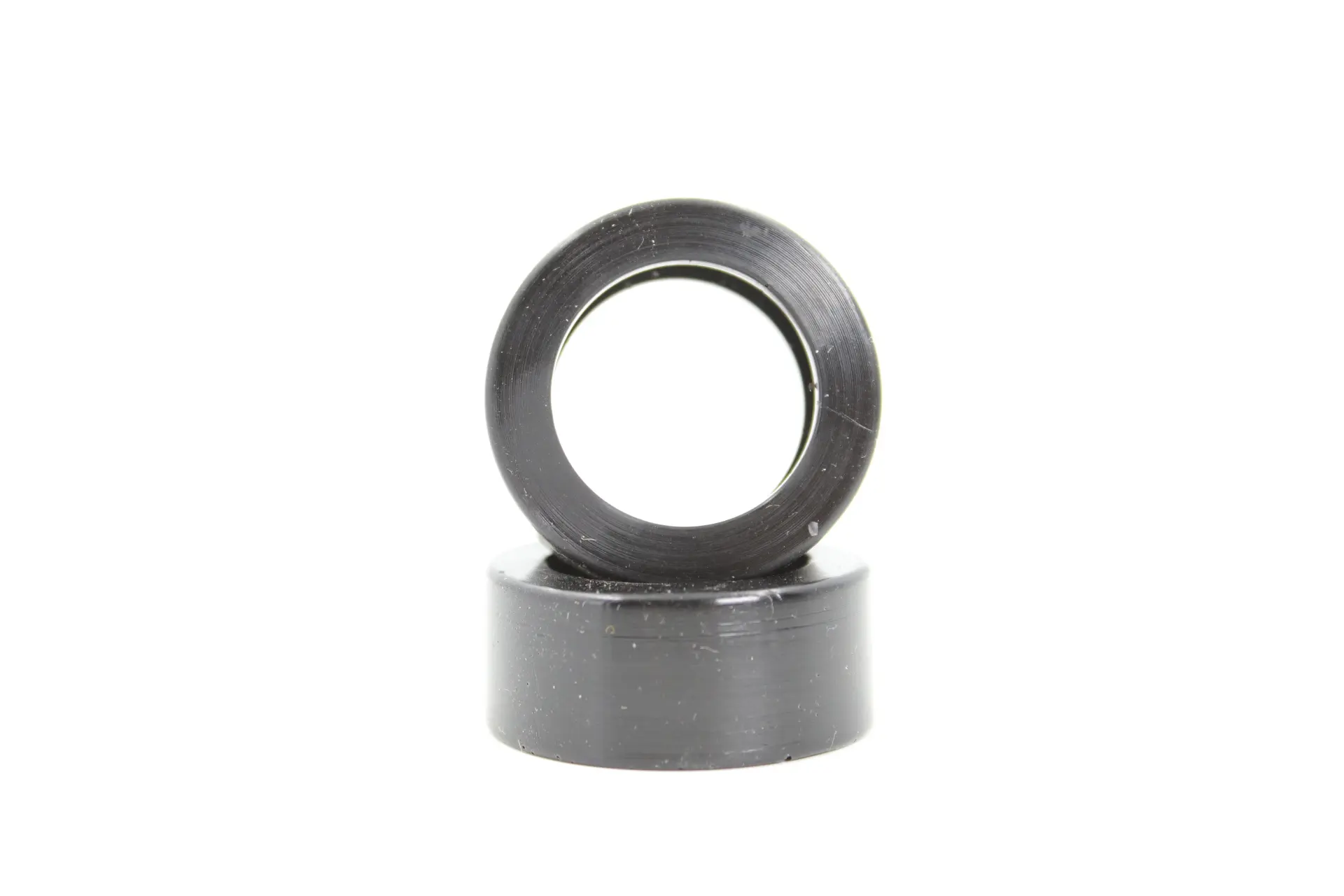 Ortmann 17t – Hinterreifen für Carrera Digital 124 Porsche GT3 RSR